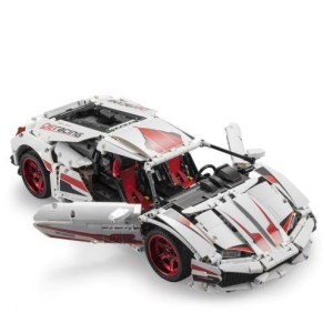 CaDA / Double E C61018W LP610 Supersports Car