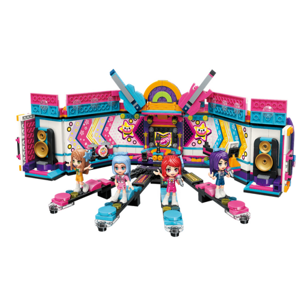 Qman 2031 Cherry Mew Mew Music Festival - Konzert Bühne und Truck