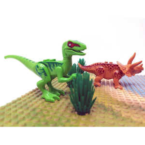 Modbrix Dino-Welt mit 2 Grundplatten und 4 Dinosauriern...