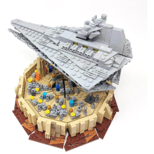 The Empire over Jedha City Diorama mit Sternenkreuzer