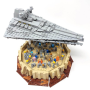 The Empire over Jedha City Diorama mit Sternenkreuzer
